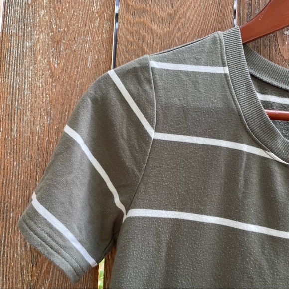 MAURICES Women’s Striped Olive Green T-Shirt Short Sleeve Dress Size XS - Picture 4 of 9